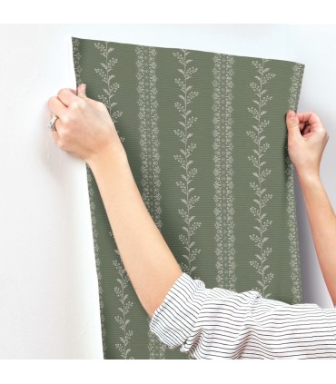 MF4767 - Everleigh Pine Wallpaper- Magnolia Home 4