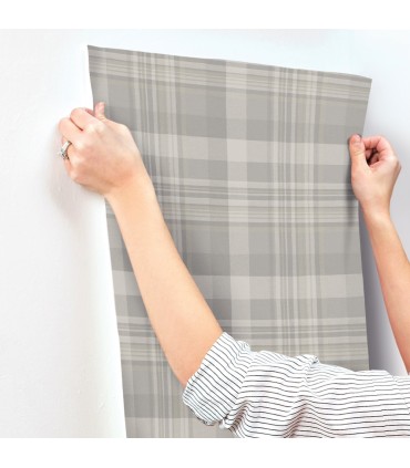 4142-72634 - Dutton Plaid Grey Wallpaper-Chesapeake