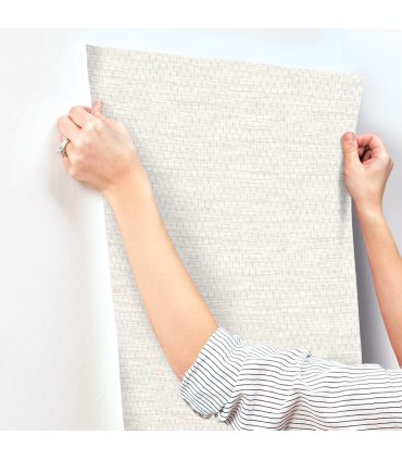 4142-72651 - Plaited Grass White Wallpaper-Chesapeake