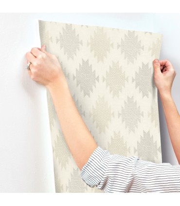 4142-72665 - Stitched Heirloom Moss Wallpaper-Chesapeake